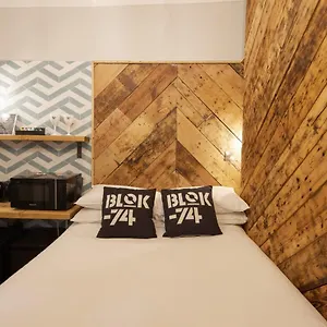 Hotel Blok-74 ***